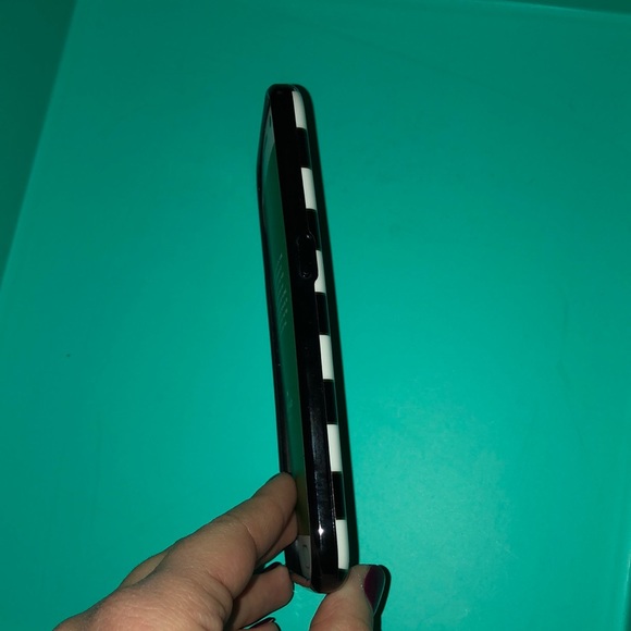 Kate Spade Samsung phone case - Picture 3 of 5